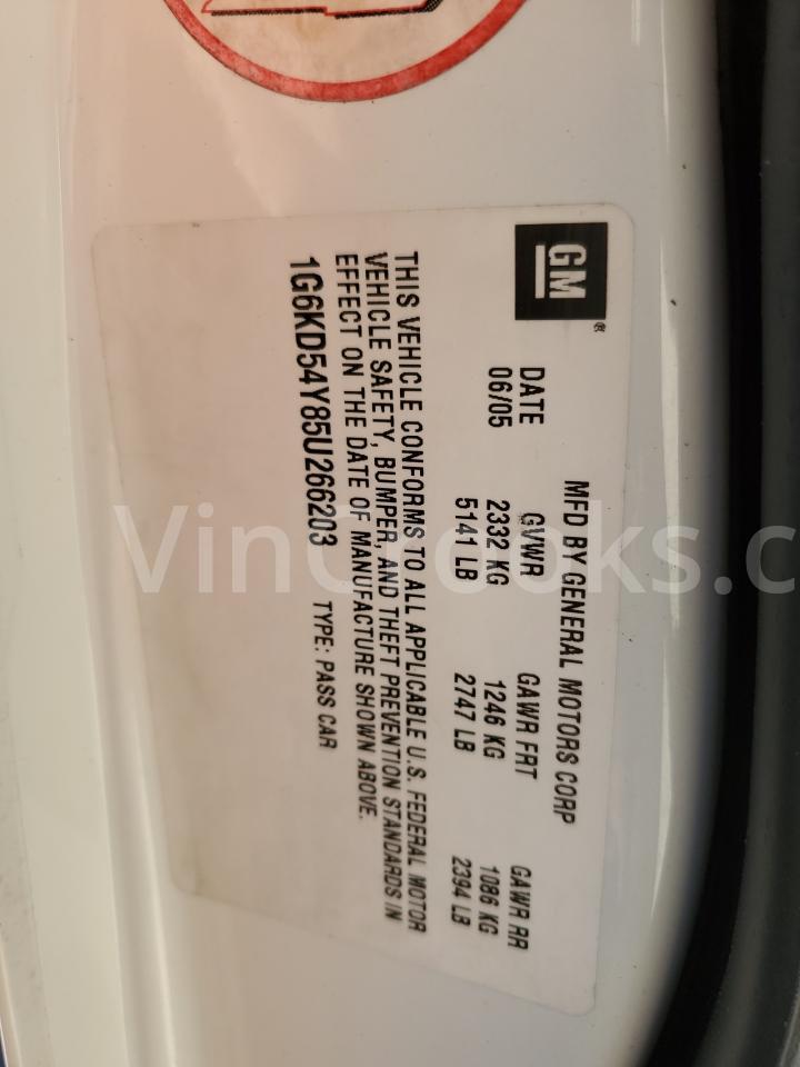 1G6KD54Y85U266203