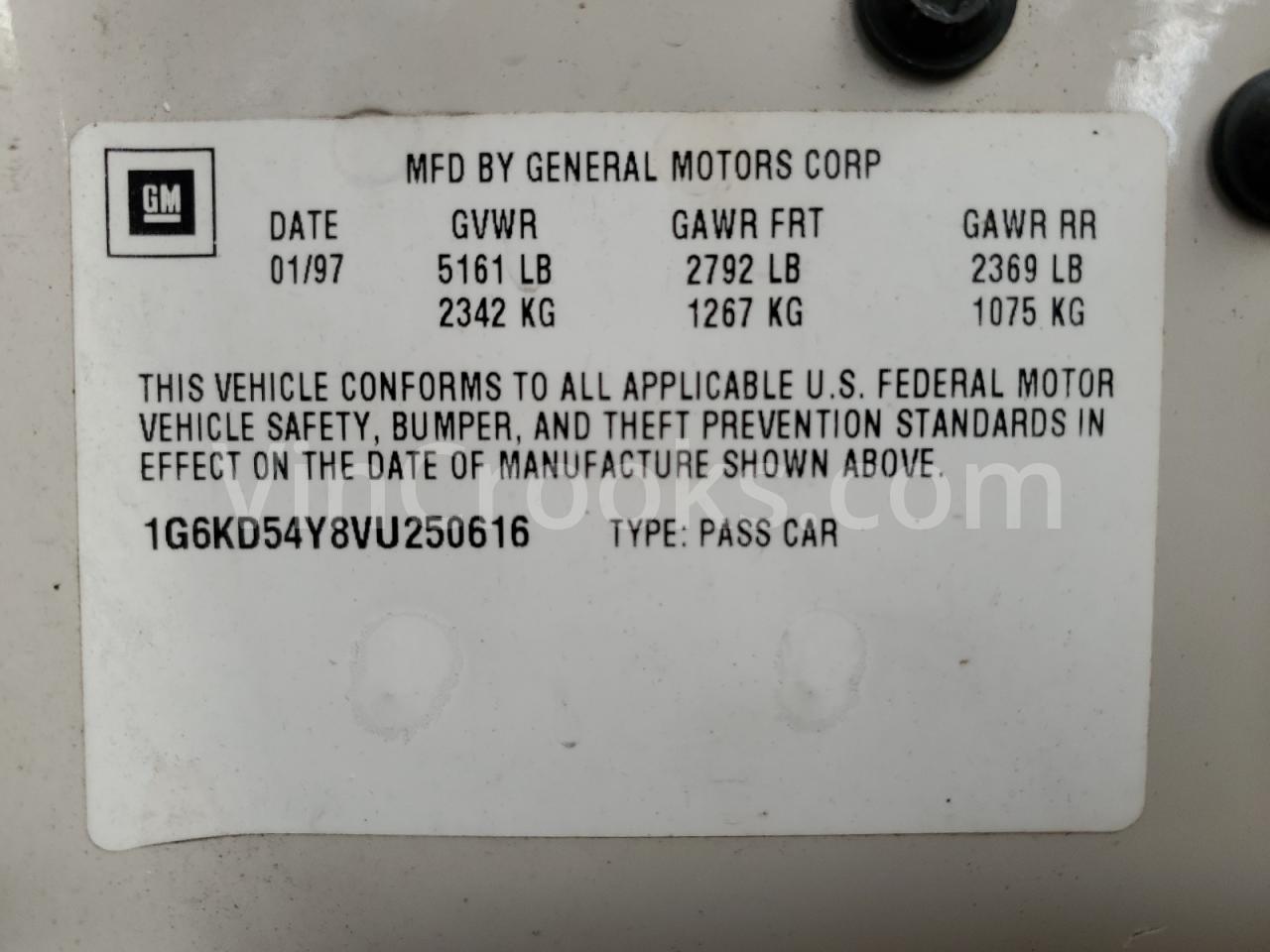1G6KD54Y8VU250616