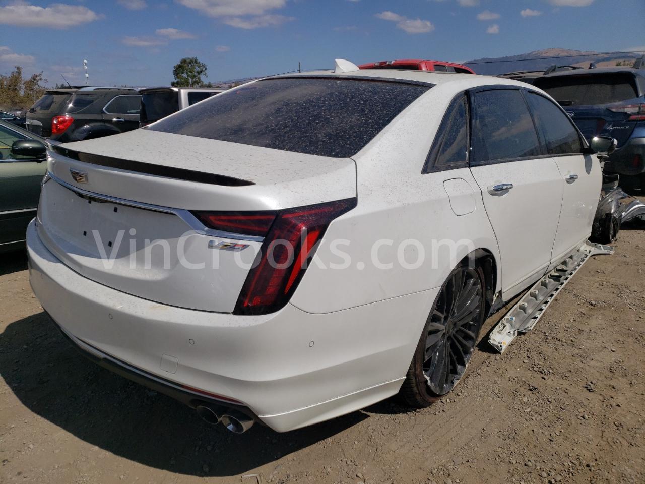 1G6KW5RJ1LU108076