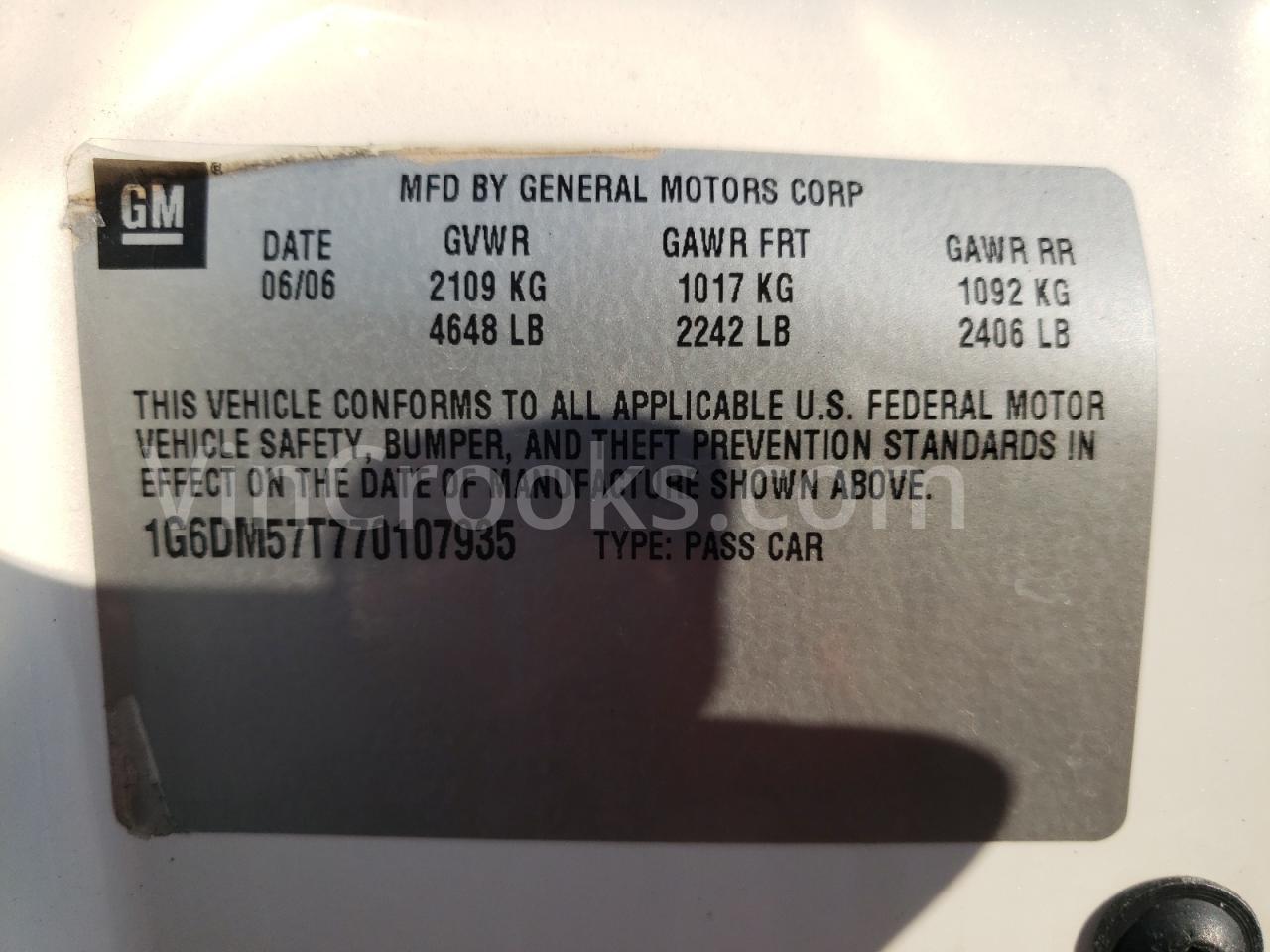 1G6DM57T770107935