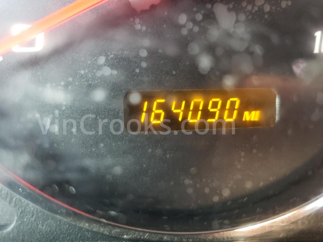1G6DP577260108385