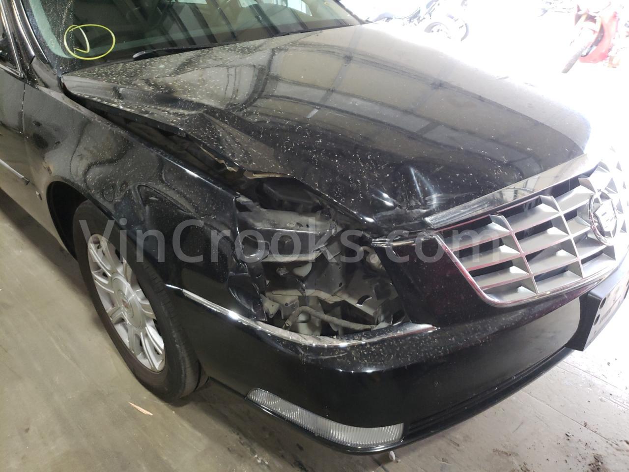 1G6KD57Y49U101721