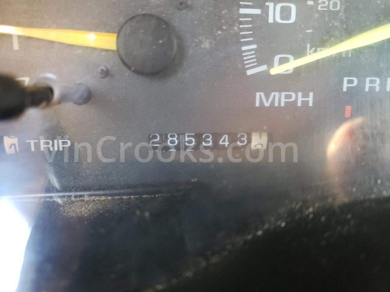 1GKEK13R3XJ742840