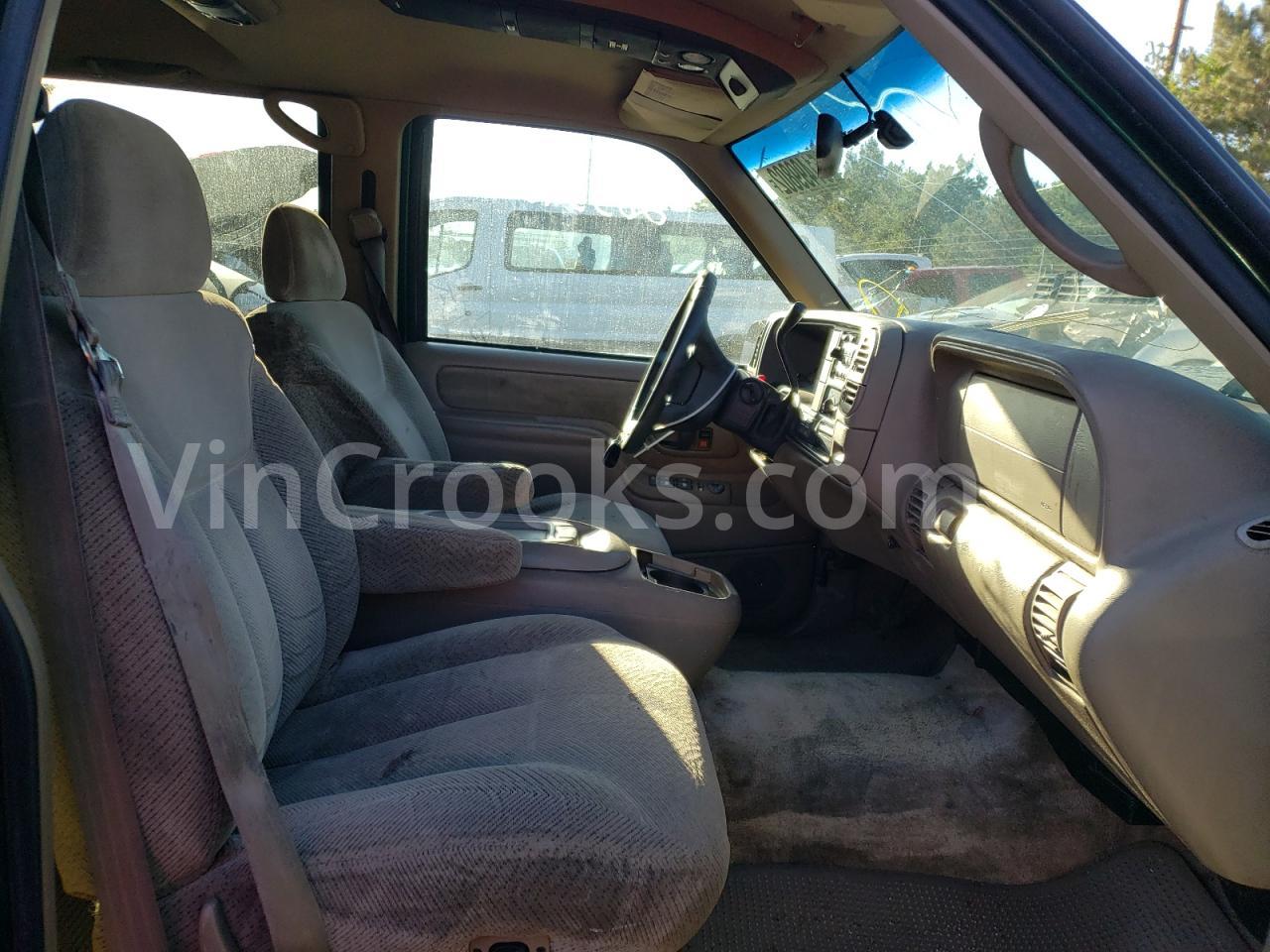 1GKEK13R3XJ742840