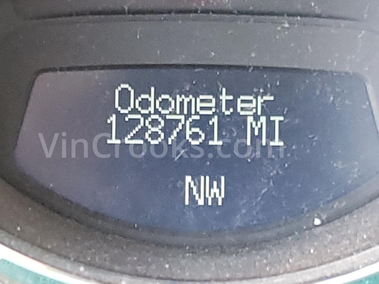 1G6DT57VX90111548