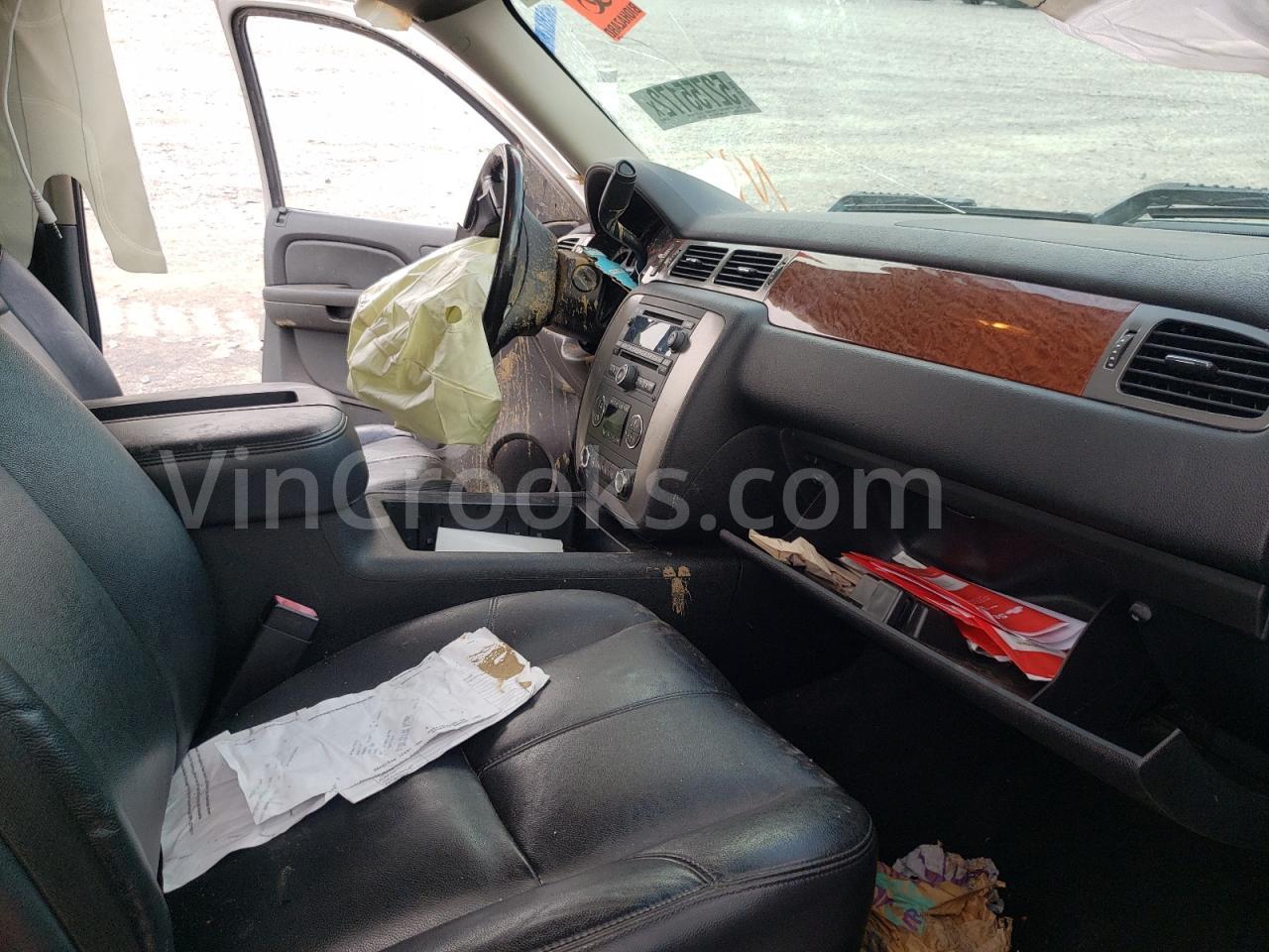 2GTEK13Y681101602