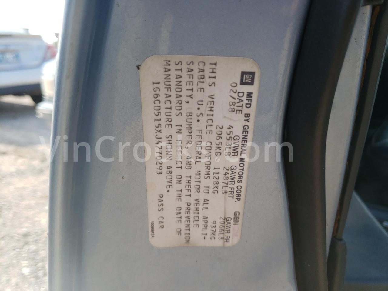 1G6CD515XJ4270293