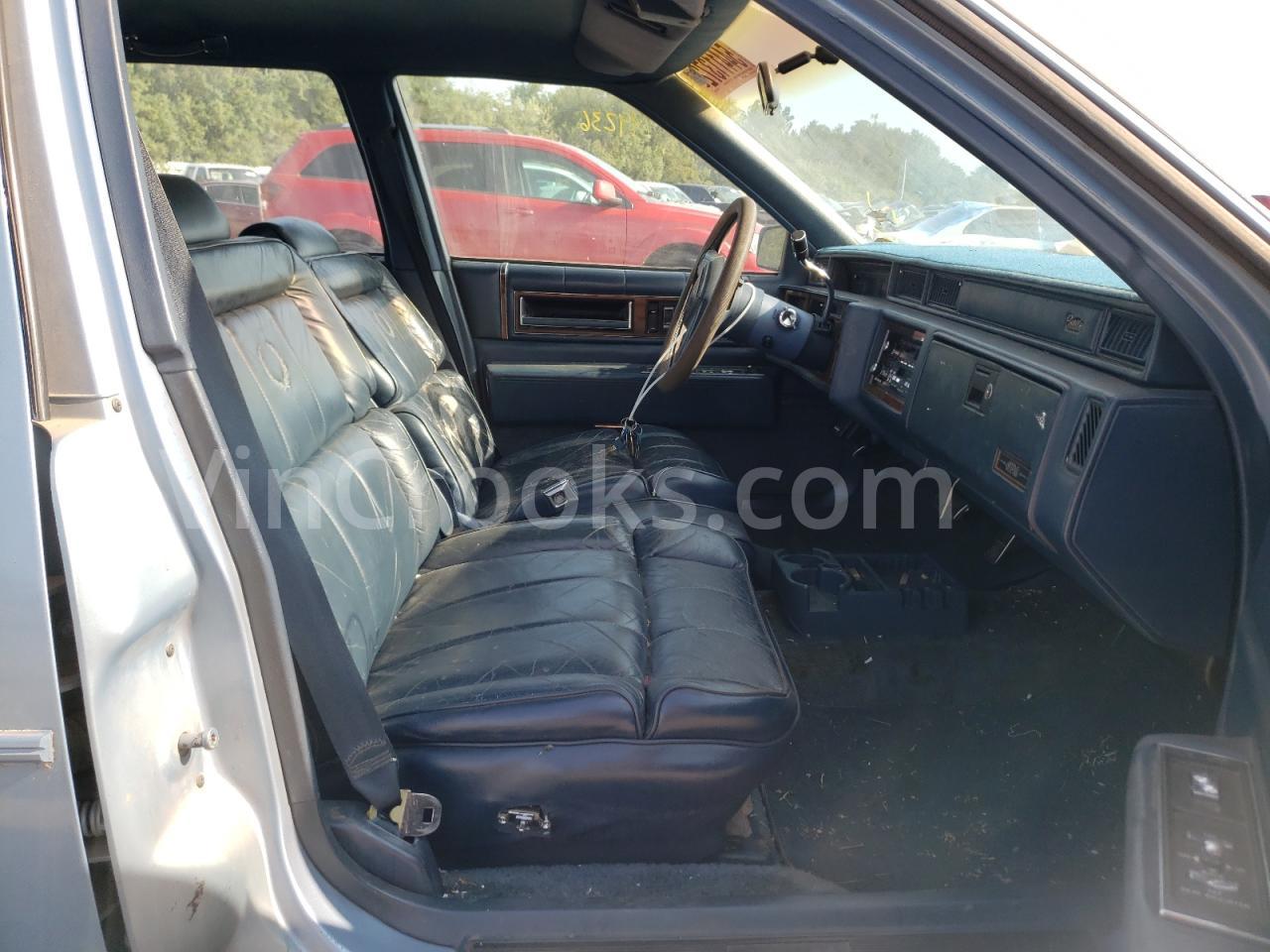 1G6CD515XJ4270293