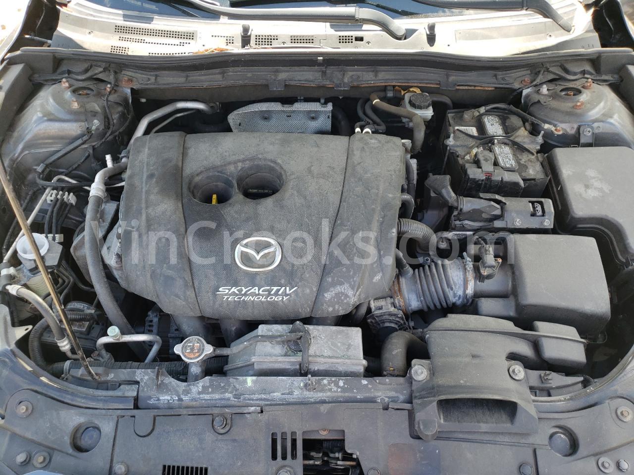 JM1BM1M37E1144895