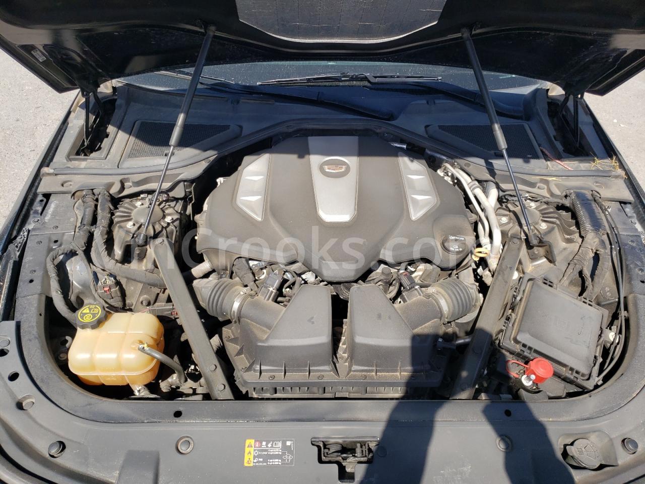 1G6KP5R62KU122611