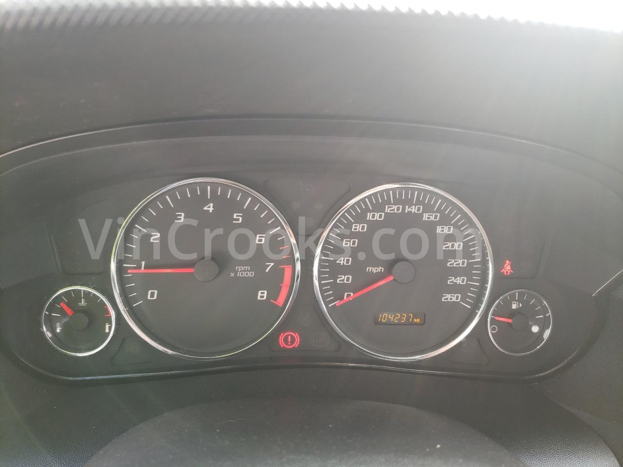 1G6DM57T270134427