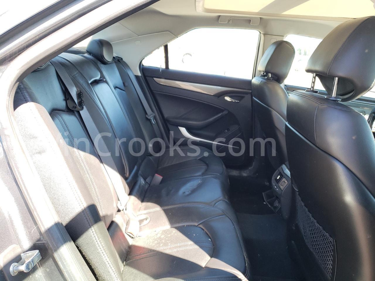 1G6DT57V480187264