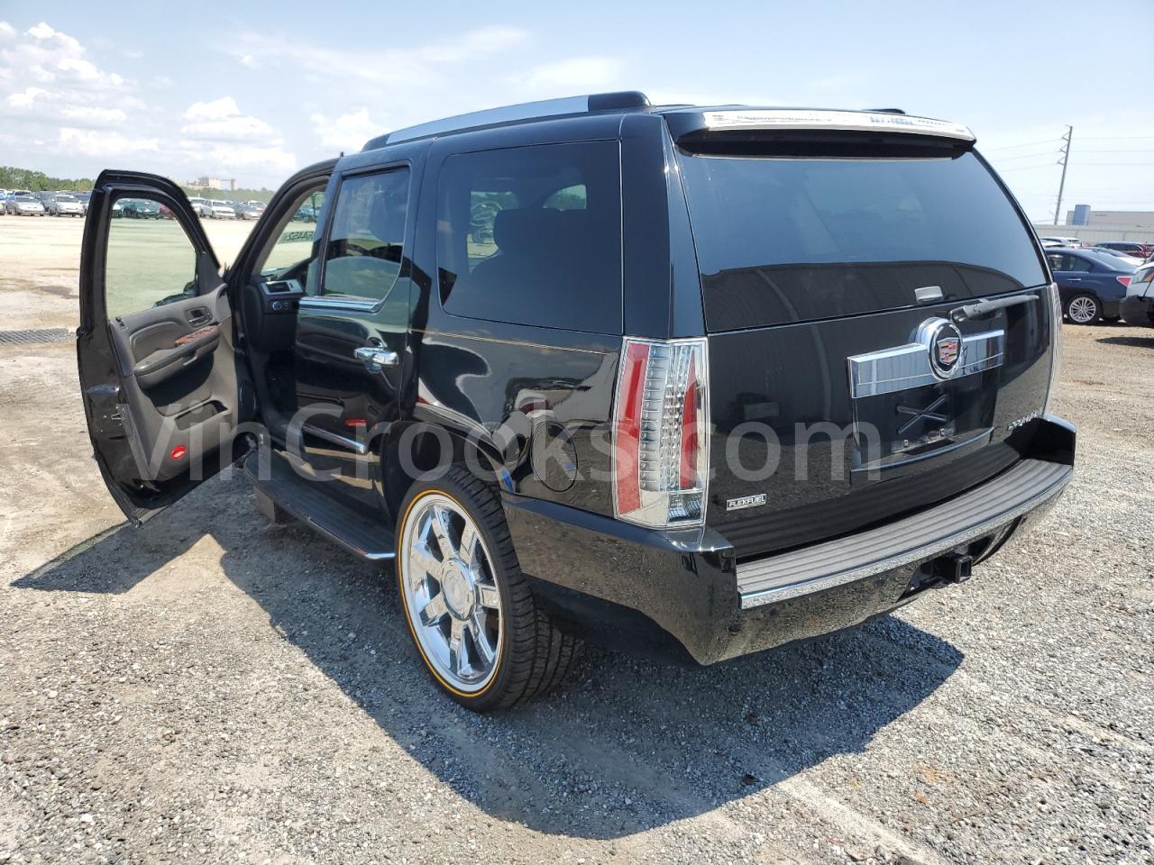 1GYFC232X9R143342