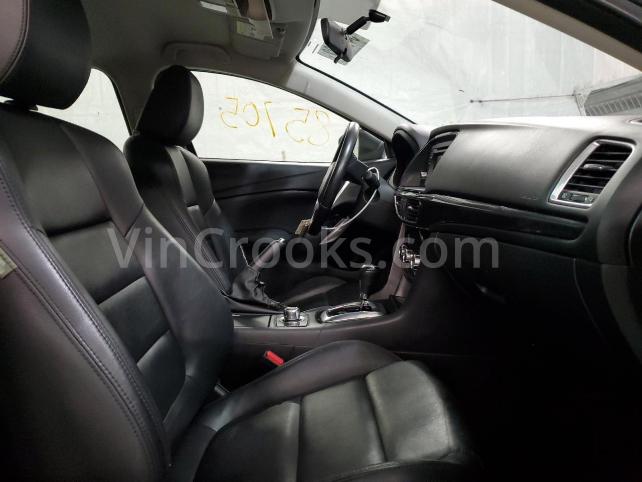 JM1GJ1V61E1135312