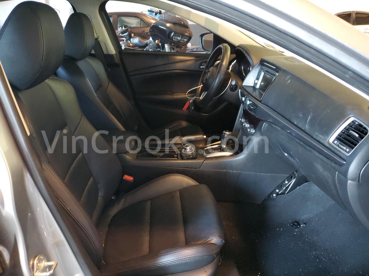 JM1GJ1V60E1156541