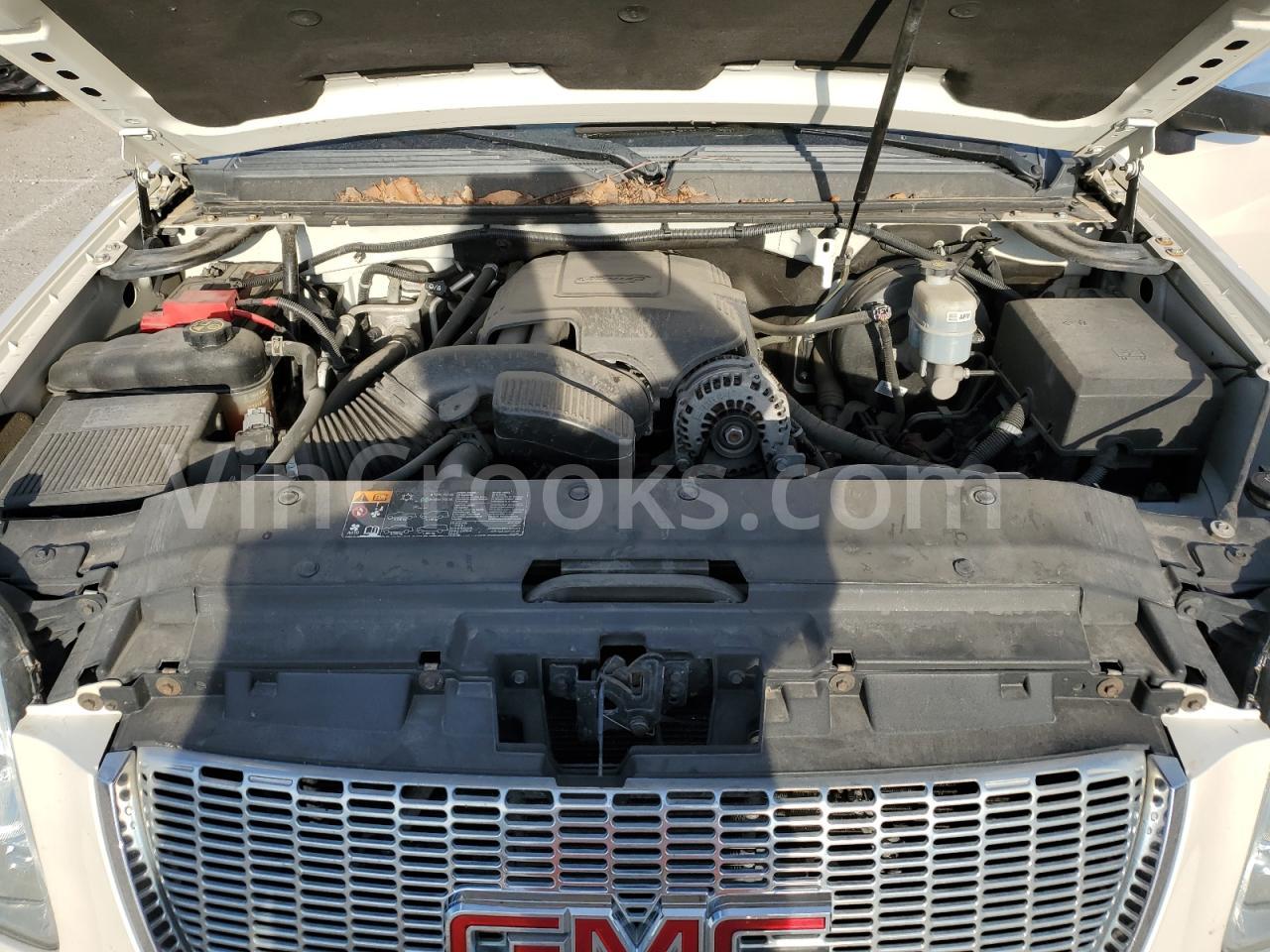 1GKS1CE01DR233536