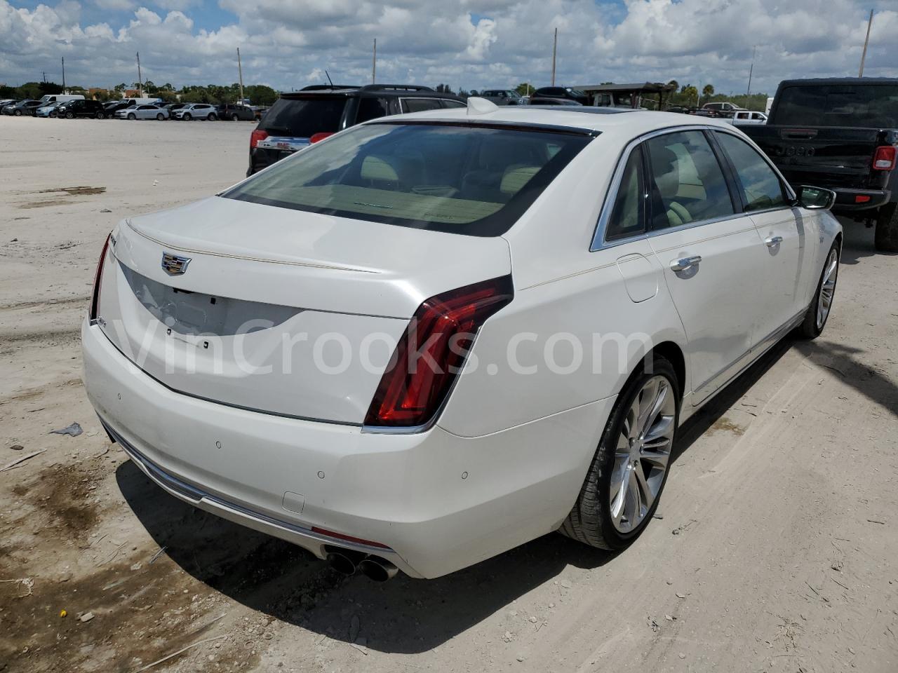 1G6KP5R66JU155920
