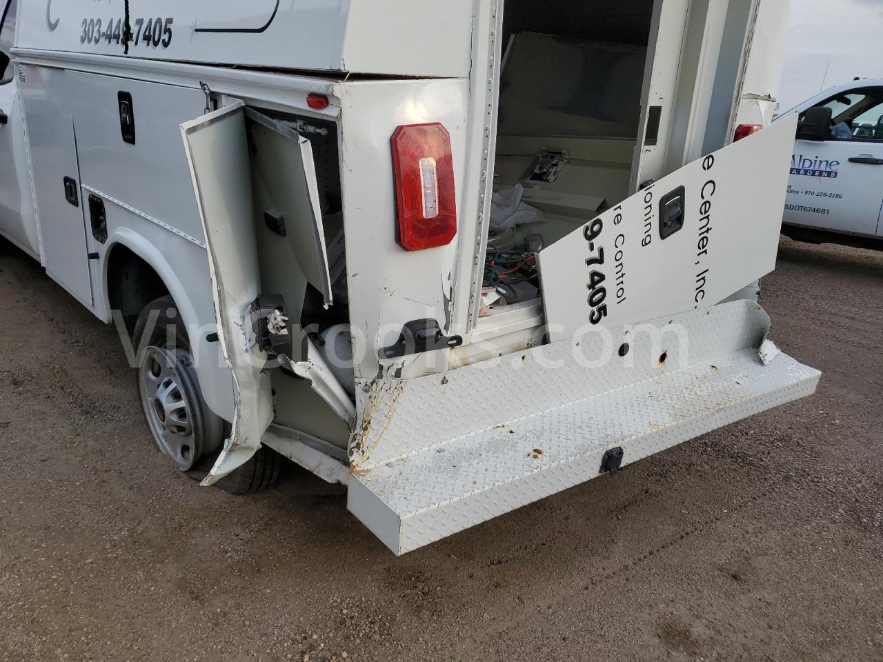 2GD22NEG9K1200514