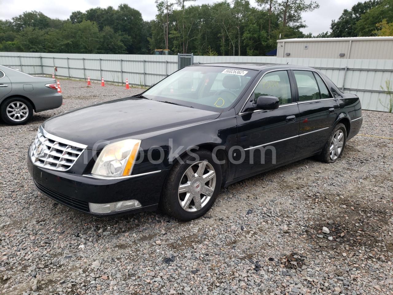 1G6KD57Y17U200977