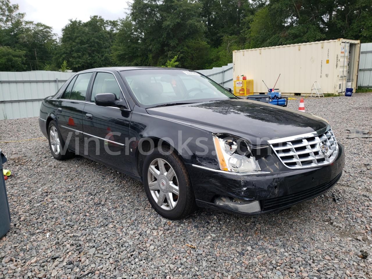 1G6KD57Y17U200977