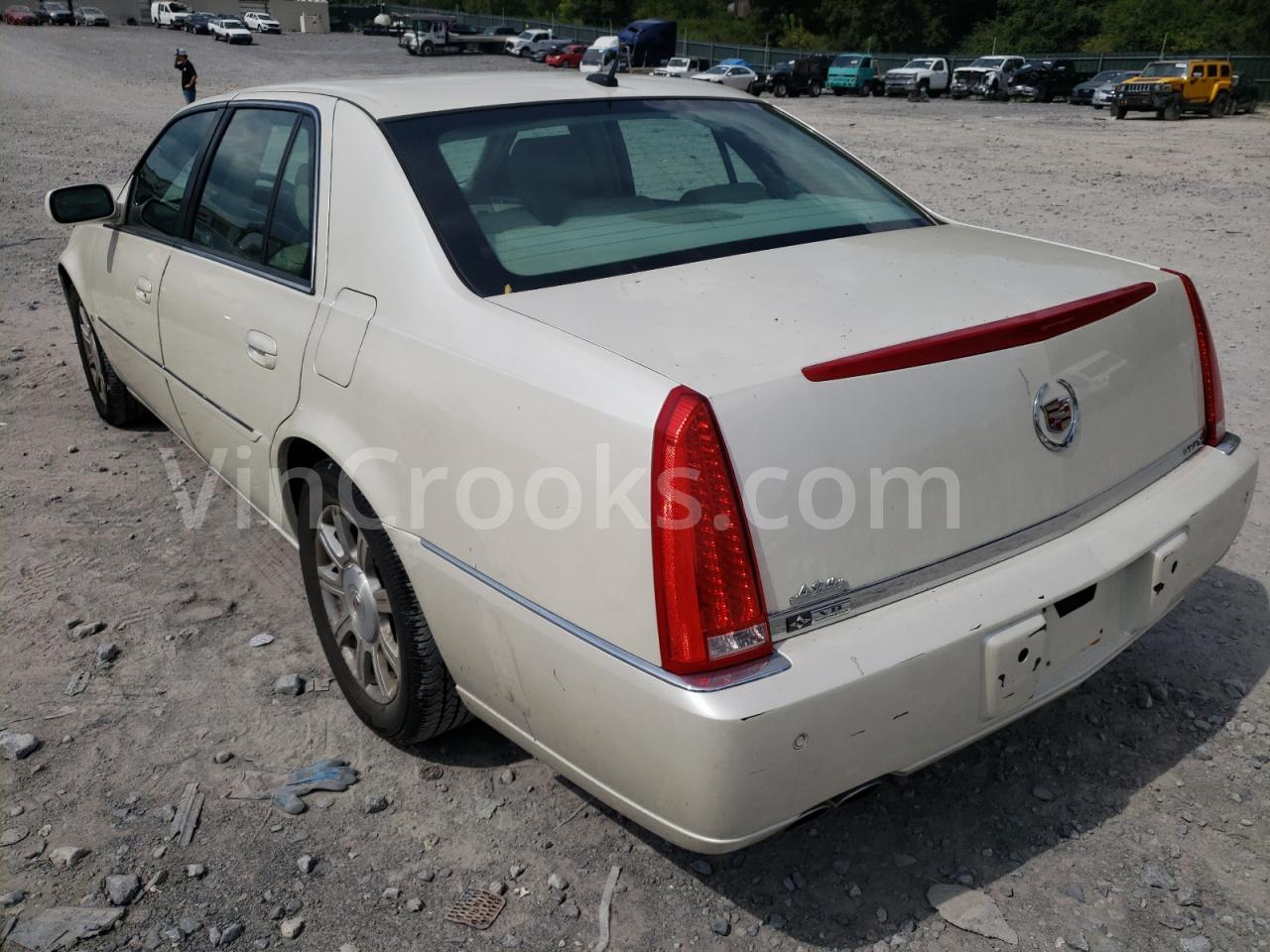 1G6KD57Y58U192707