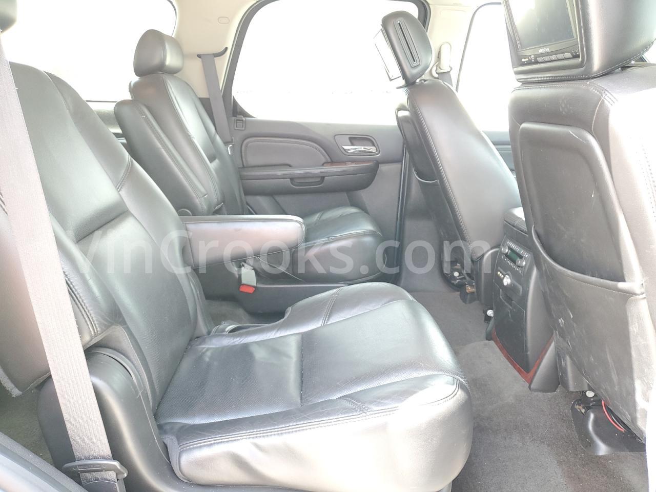 1GYFK13279R156580