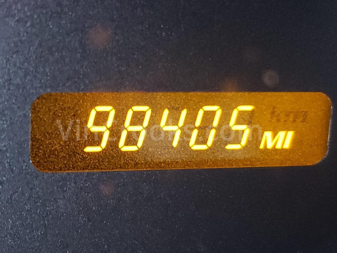 1GYEE637050181878