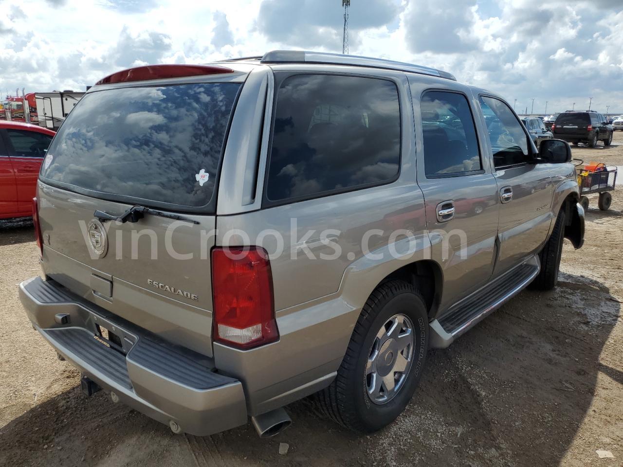 1GYEC63TX2R225573