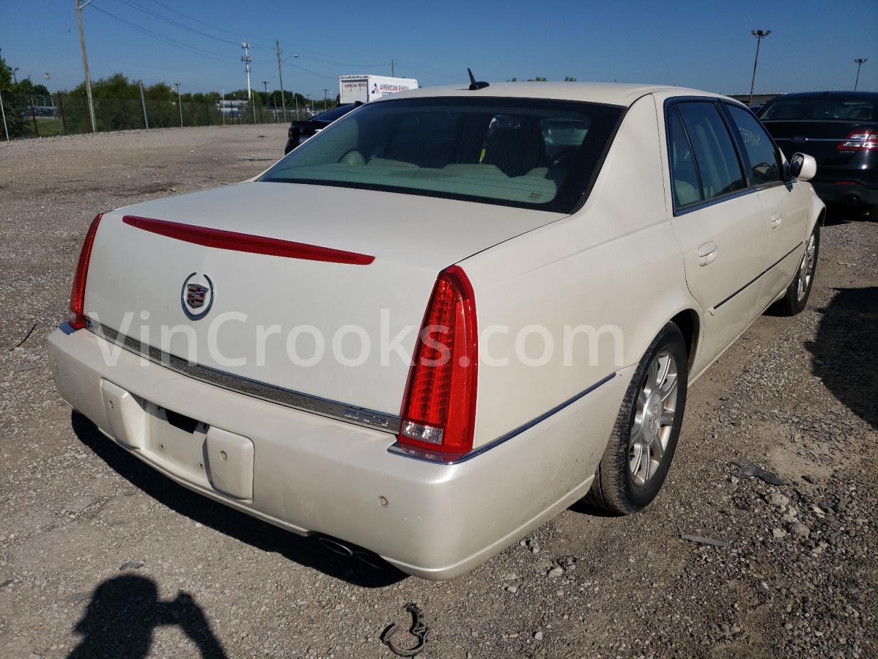 1G6KD57Y18U206960