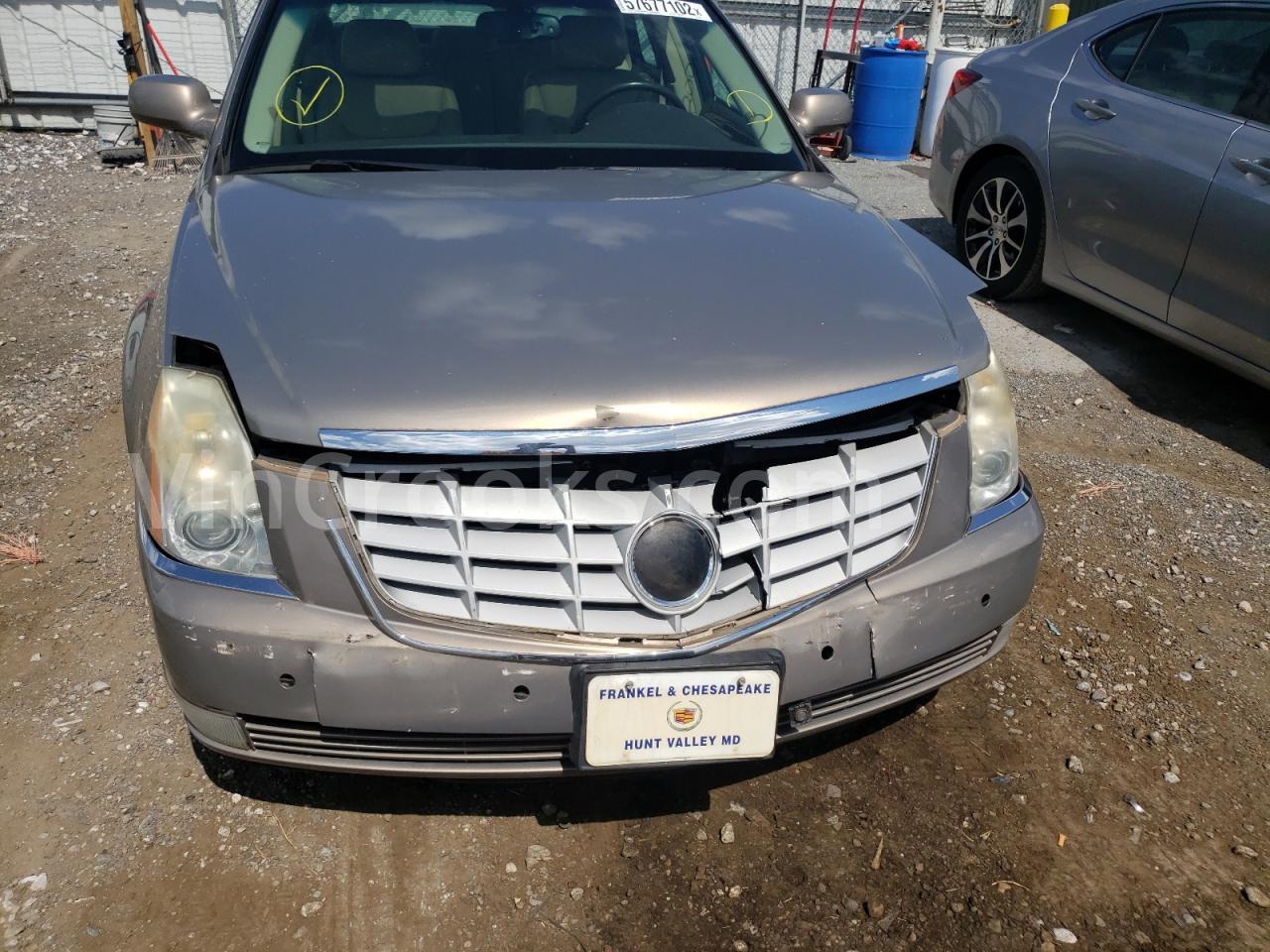 1G6KD57Y37U201175